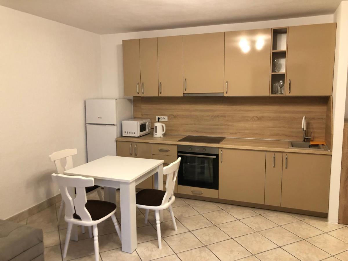 Apartmani Lime Petrovac Extérieur photo