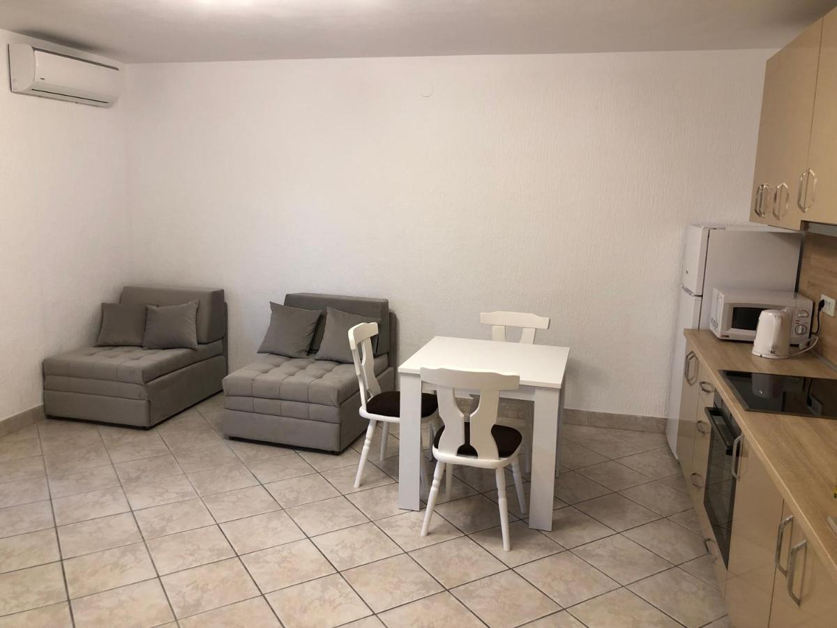 Apartmani Lime Petrovac Extérieur photo