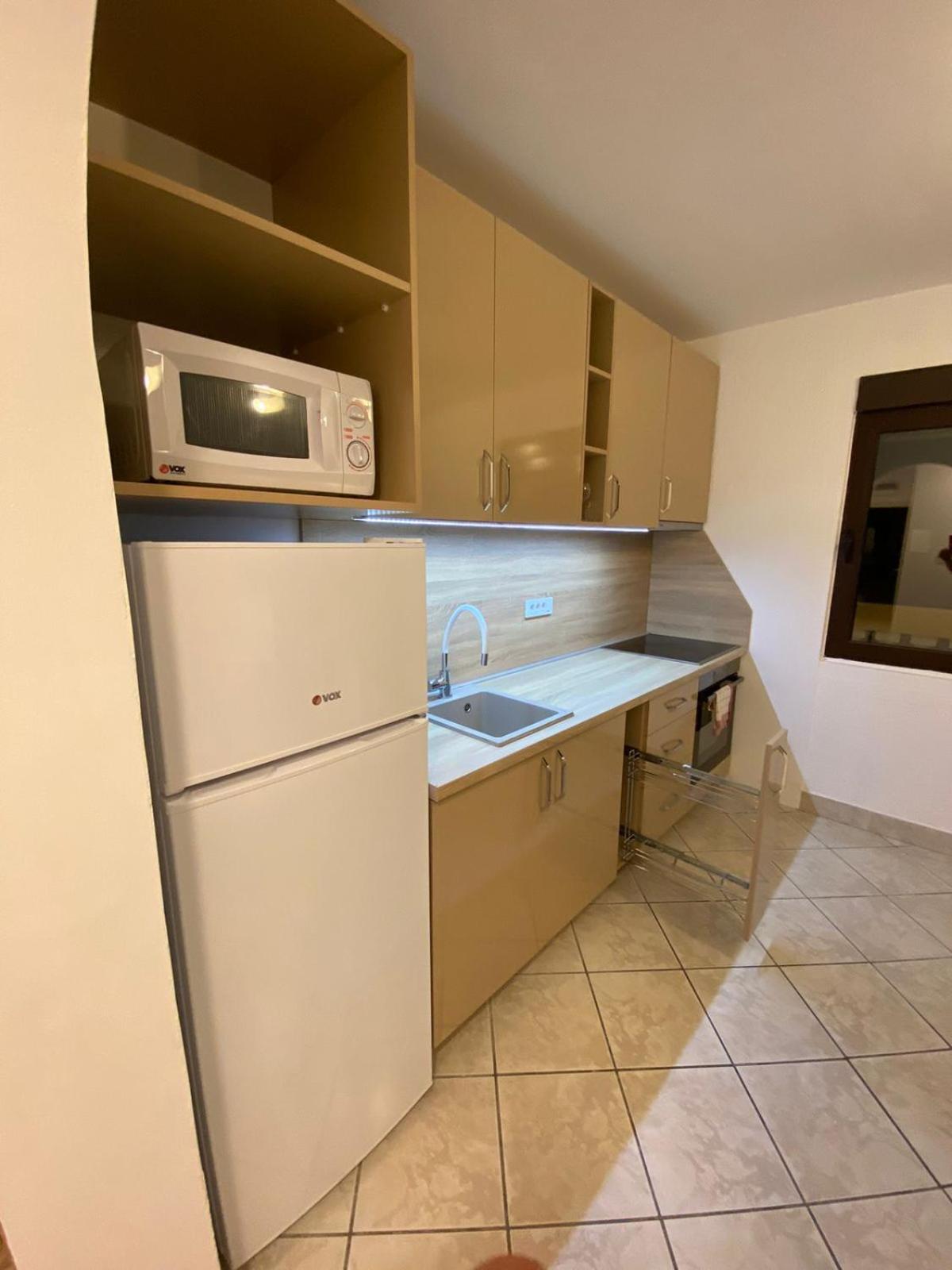 Apartmani Lime Petrovac Extérieur photo
